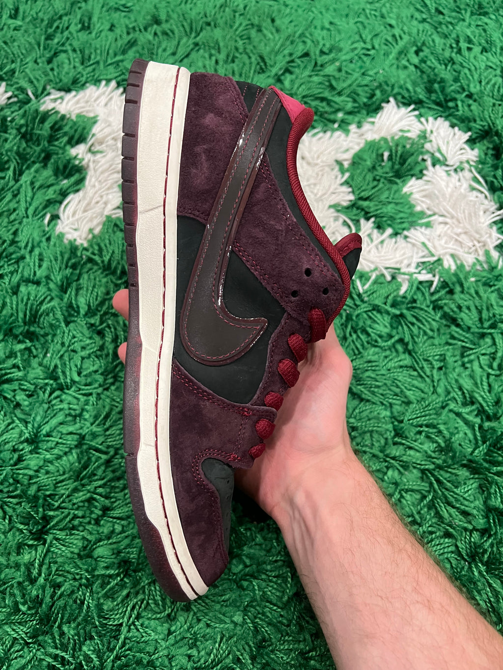 Nike SB Dunk Low Riot Skateshop (Preowned 8.5M)