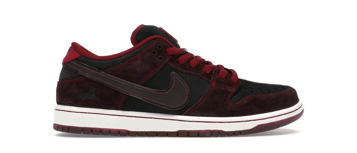 Nike SB Dunk Low Riot Skateshop (Preowned 8.5M)