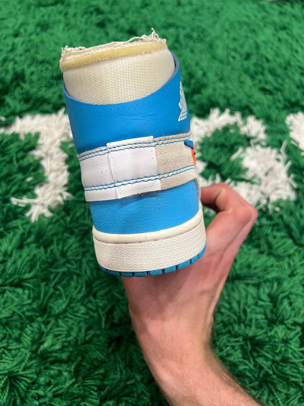 Jordan 1 High Off-White University Blue (Preowned 6M)