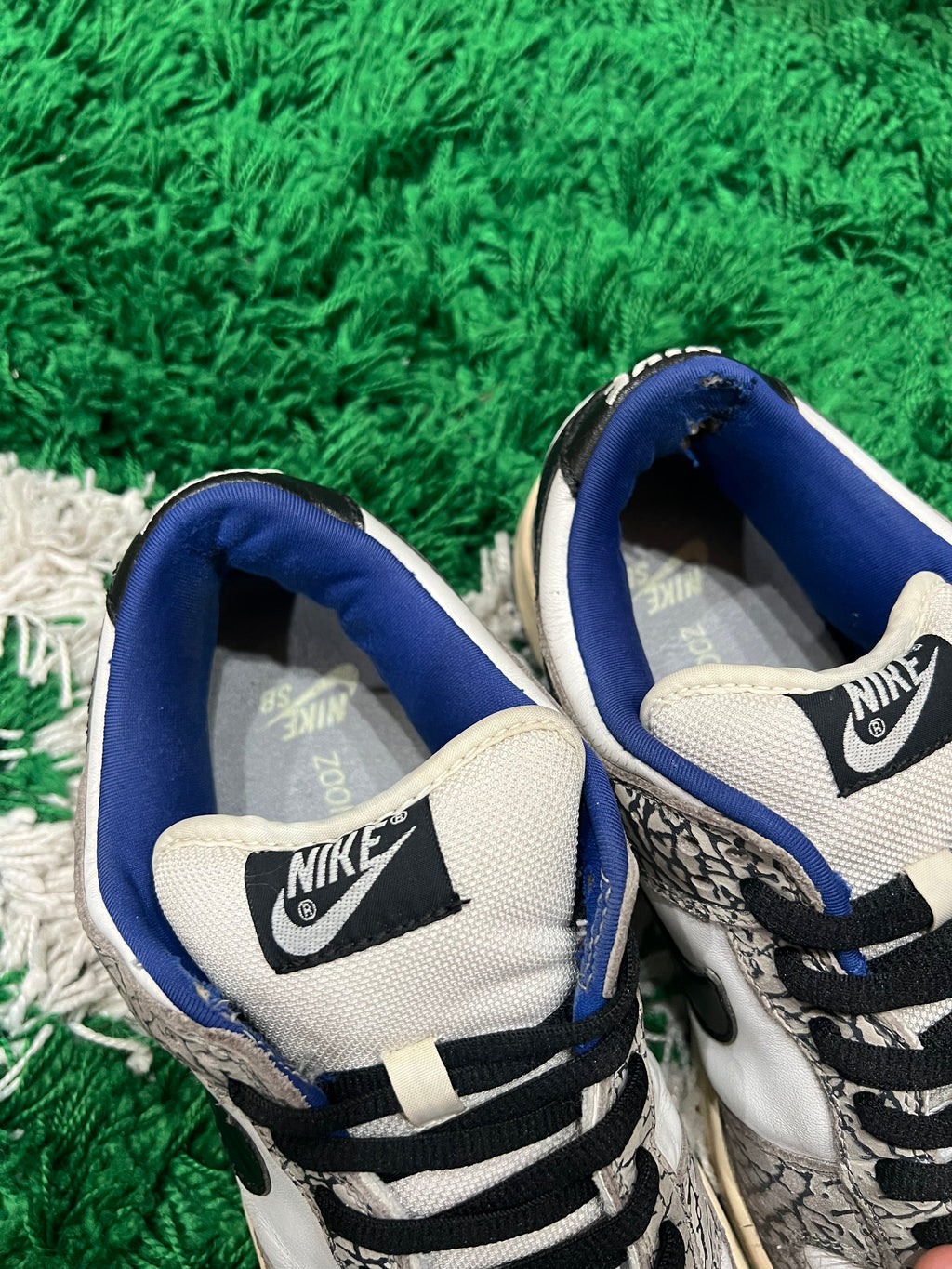 Nike SB Dunk Low Supreme White Cement (2002) (Preowned 9.5M)