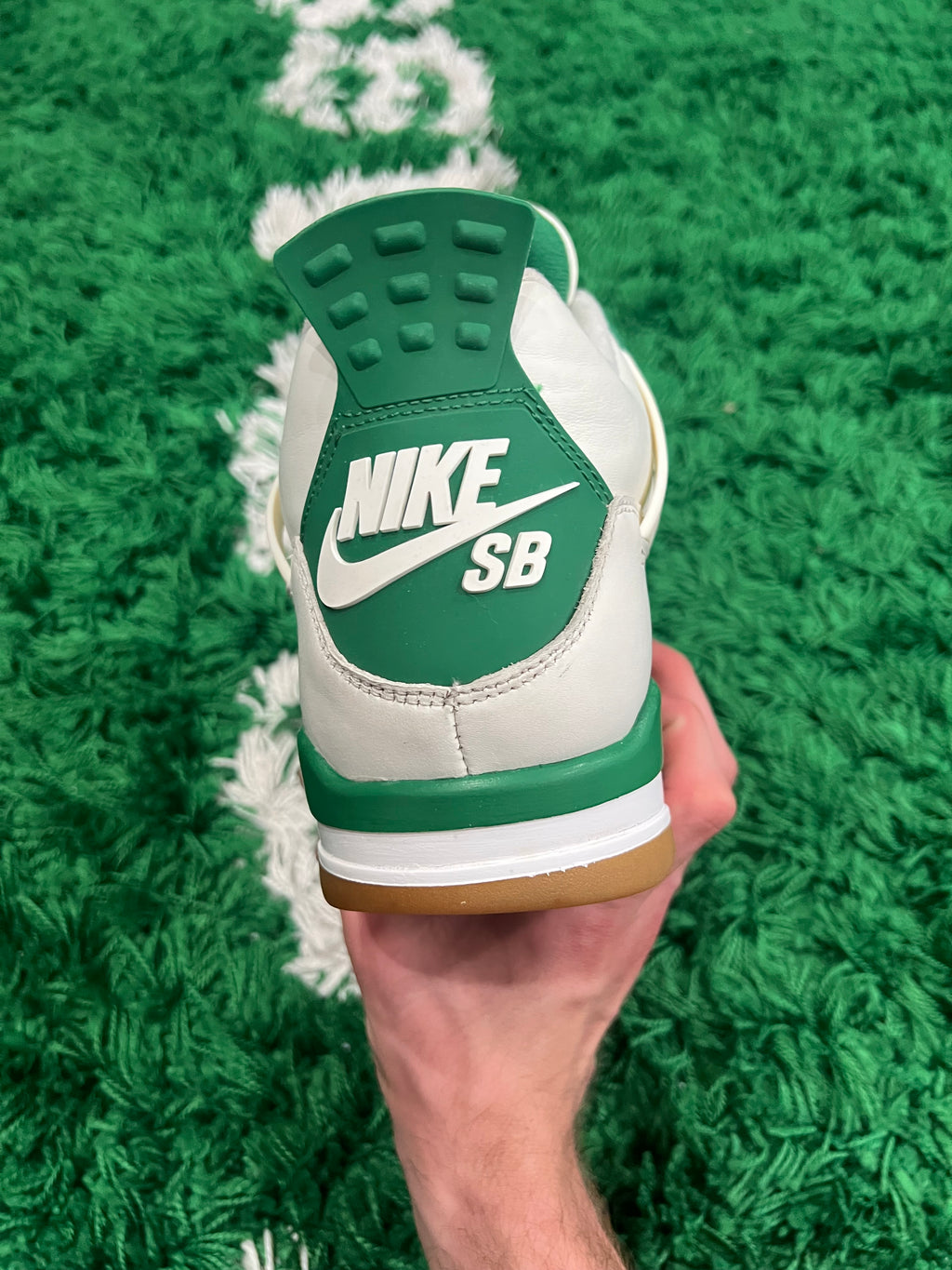 Jordan 4 SB Pine Green (Preowned 12M)