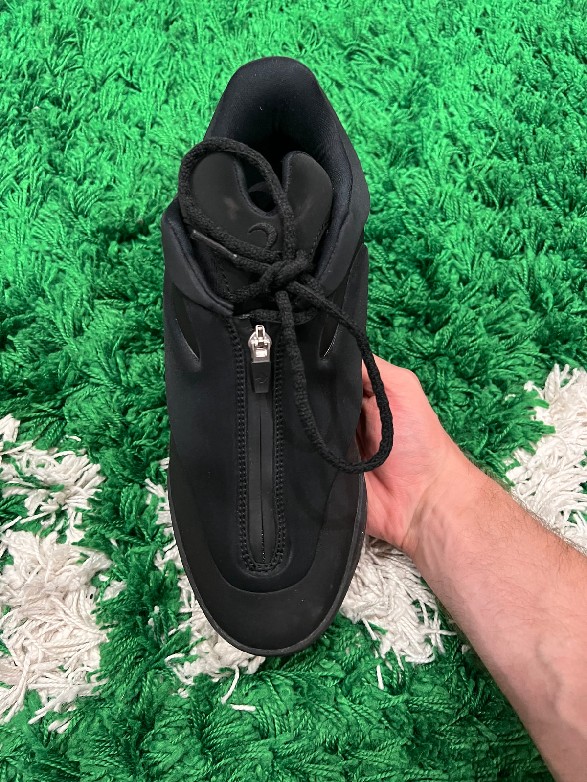 Converse SHAI 001 Charm Black (Pre-Owned 10M)