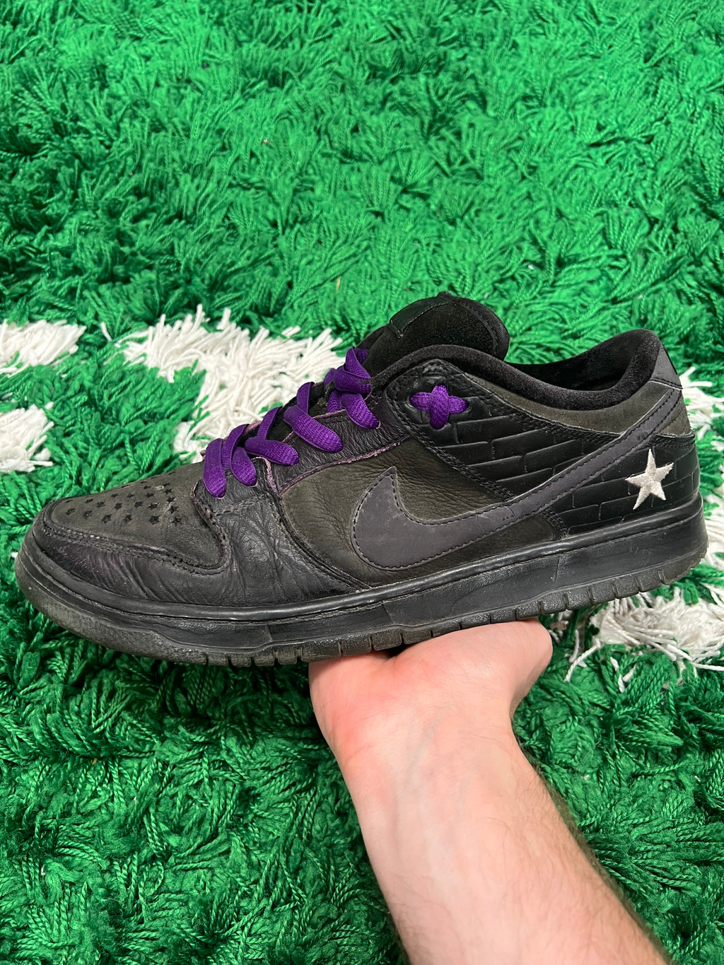 Nike SB Dunk Low Familia First Avenue (Preowned 11.5M)
