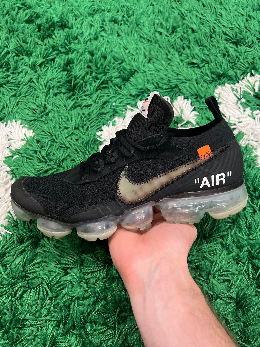 Nike Air VaporMax Off-White Black (2018) (Preowned 9.5M)