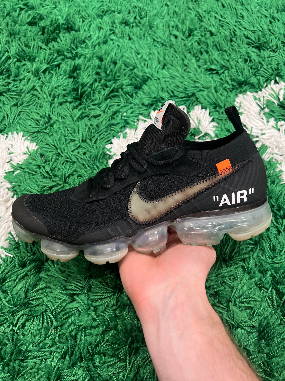 Nike Air VaporMax Off-White Black (2018) (Preowned 9.5M)