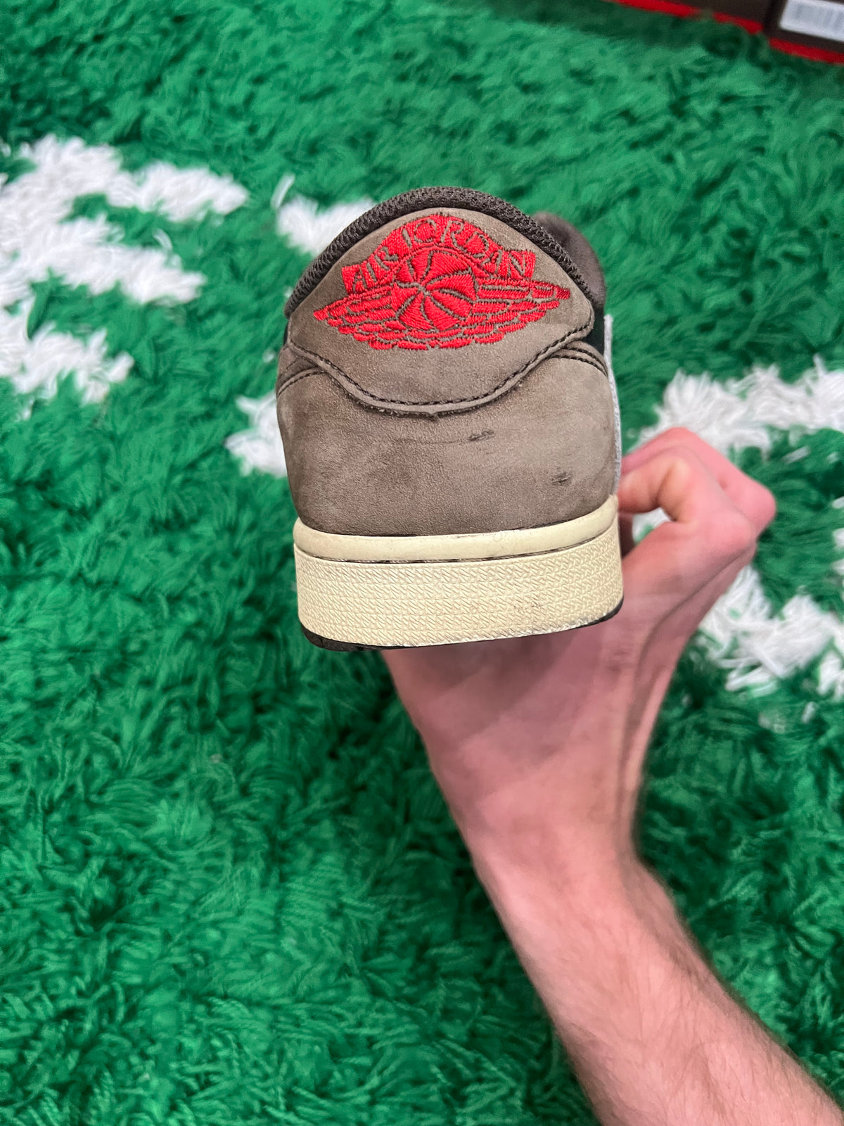Jordan 1 Low Travis Scott Mocha (Pre-Owned Size 9.5M)