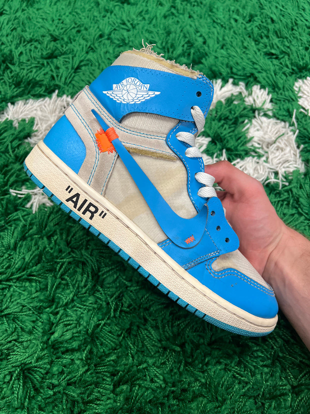 Jordan 1 High Off-White University Blue (Preowned 6M)