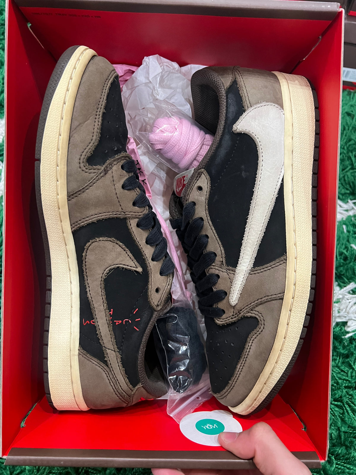 Jordan 1 Low Travis Scott Mocha (Pre-Owned Size 9.5M)