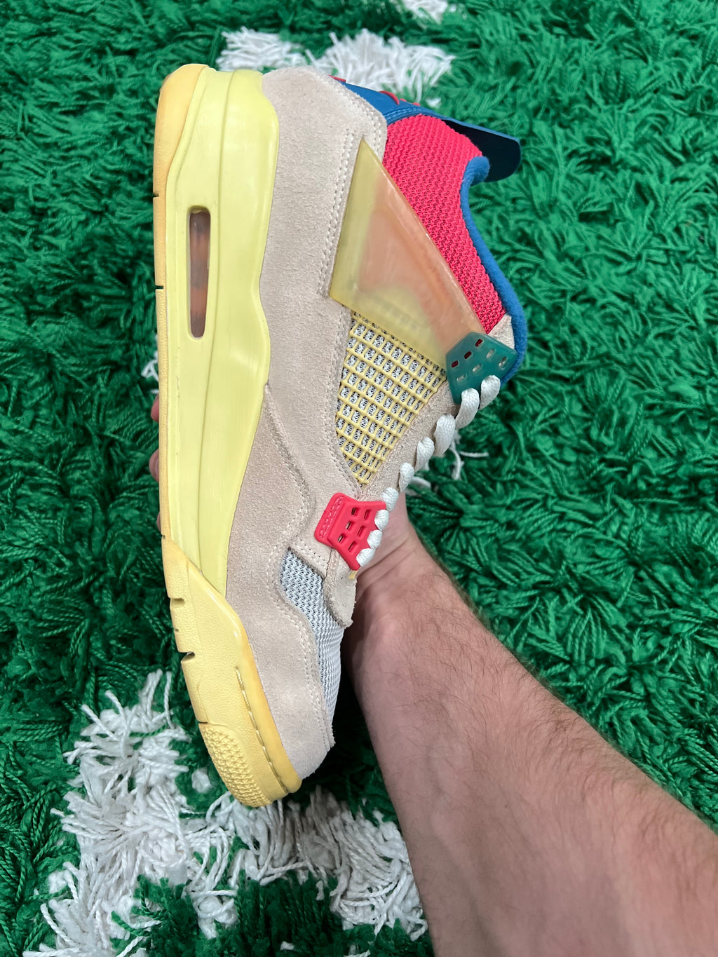 Jordan 4 Union Guava Ice (Preowned 9.5M)