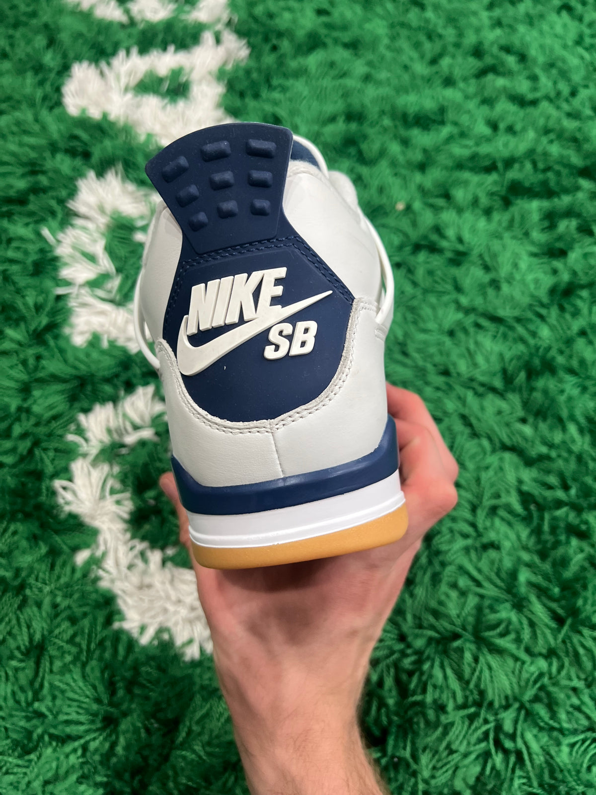 Jordan 4 SB Navy (Preowned 8M)