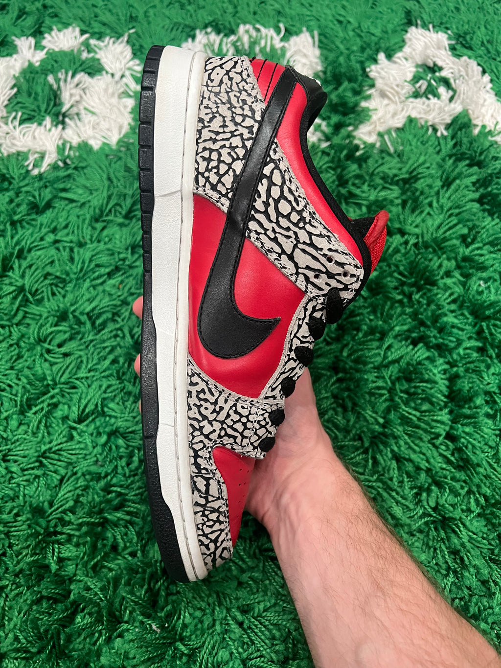 Nike SB Dunk Low Supreme Red Cement (2012) (Preowned 10M)