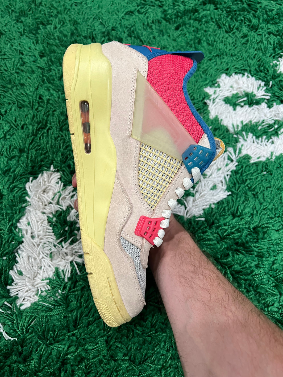 Jordan 4 Union Guava Ice (Preowned 10M)