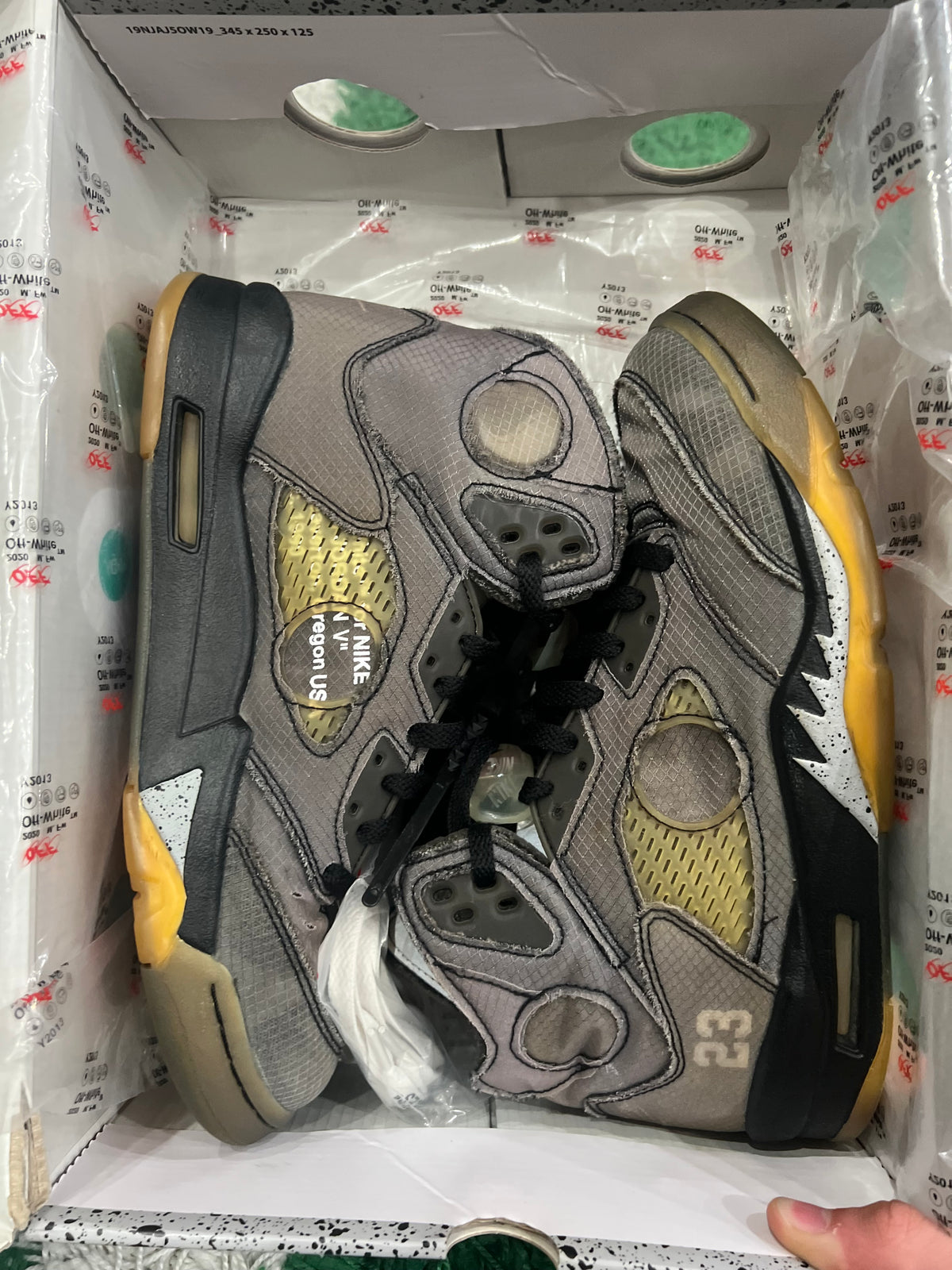 Jordan 5 Off-White Muslin (Preowned 8.5M)