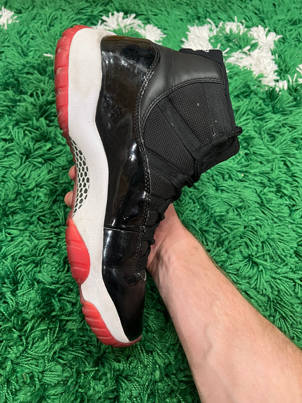 Jordan 11 Playoffs Bred (2019) (Preowned 10M)