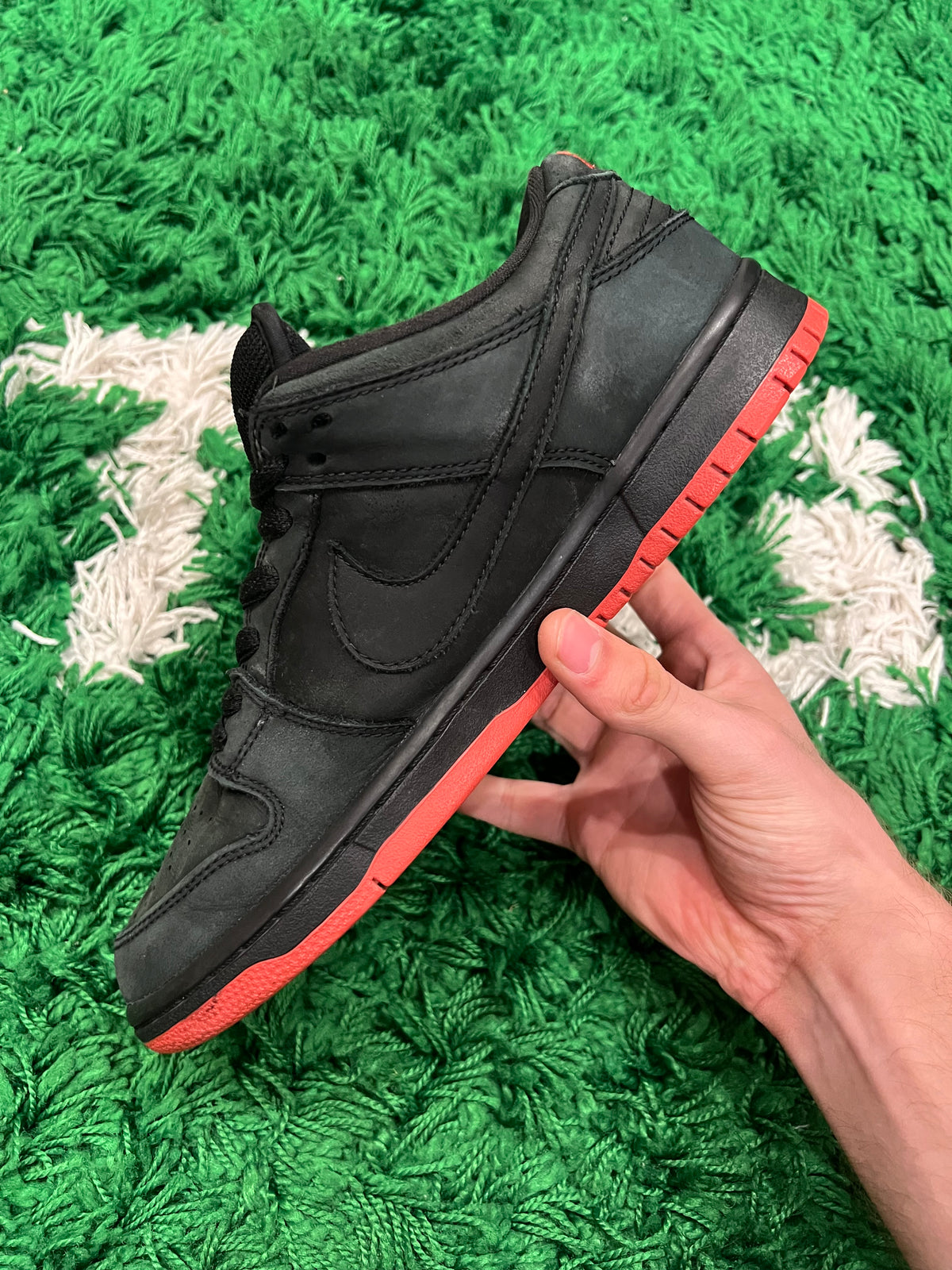 Nike SB Dunk Low Black Pigeon (Preowned 8M)
