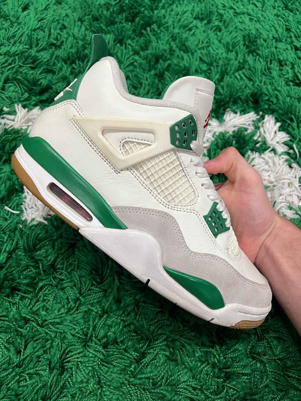 Jordan 4 SB Pine Green (Preowned 8.5M)