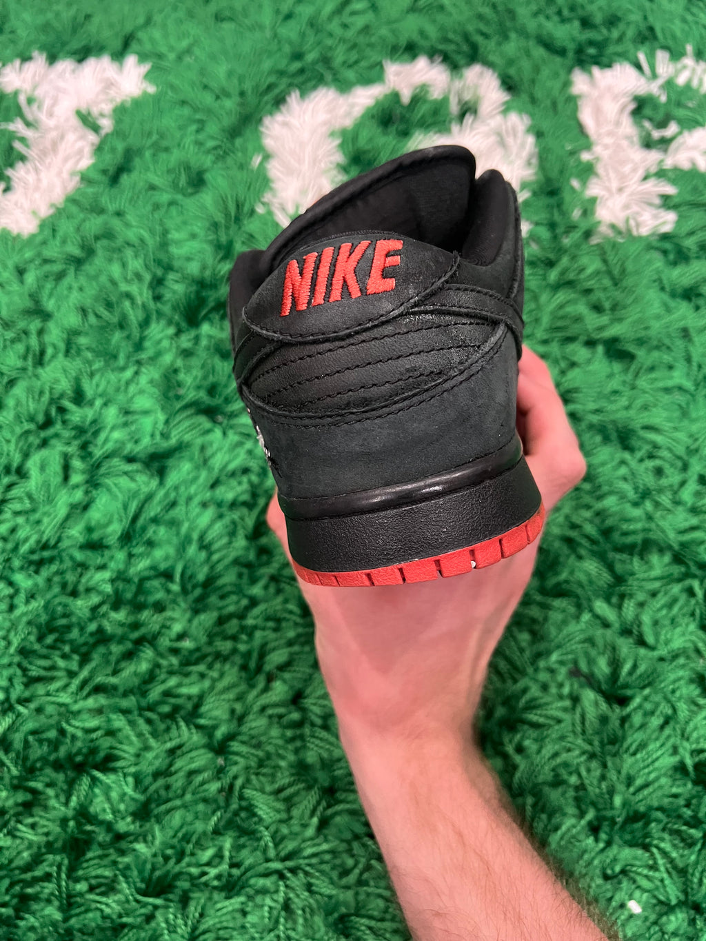 Nike SB Dunk Low Black Pigeon (Pre-Owned 8M)