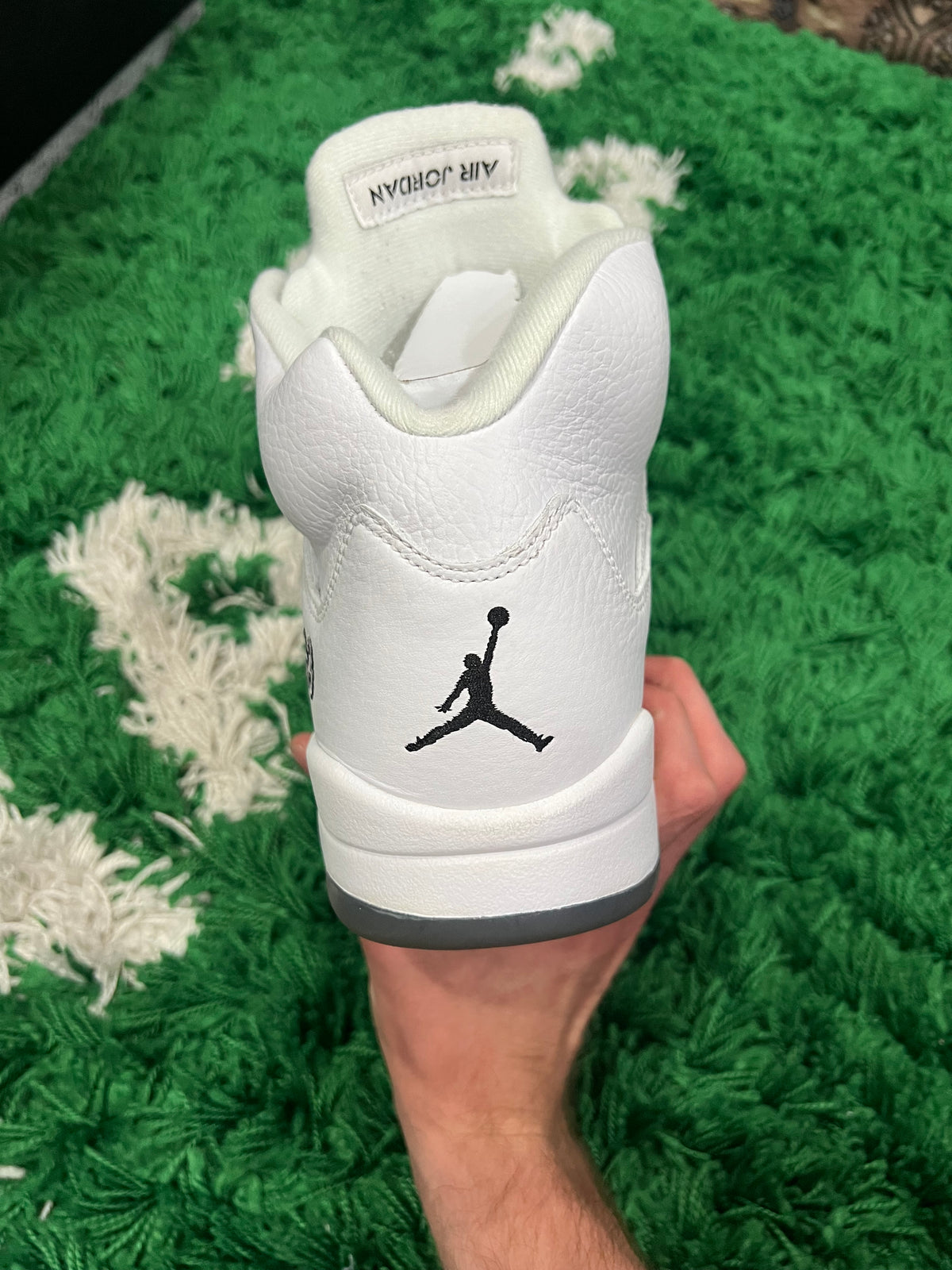 Jordan 5 White Metallic (2015) (Pre-Owned Size 10.5M)
