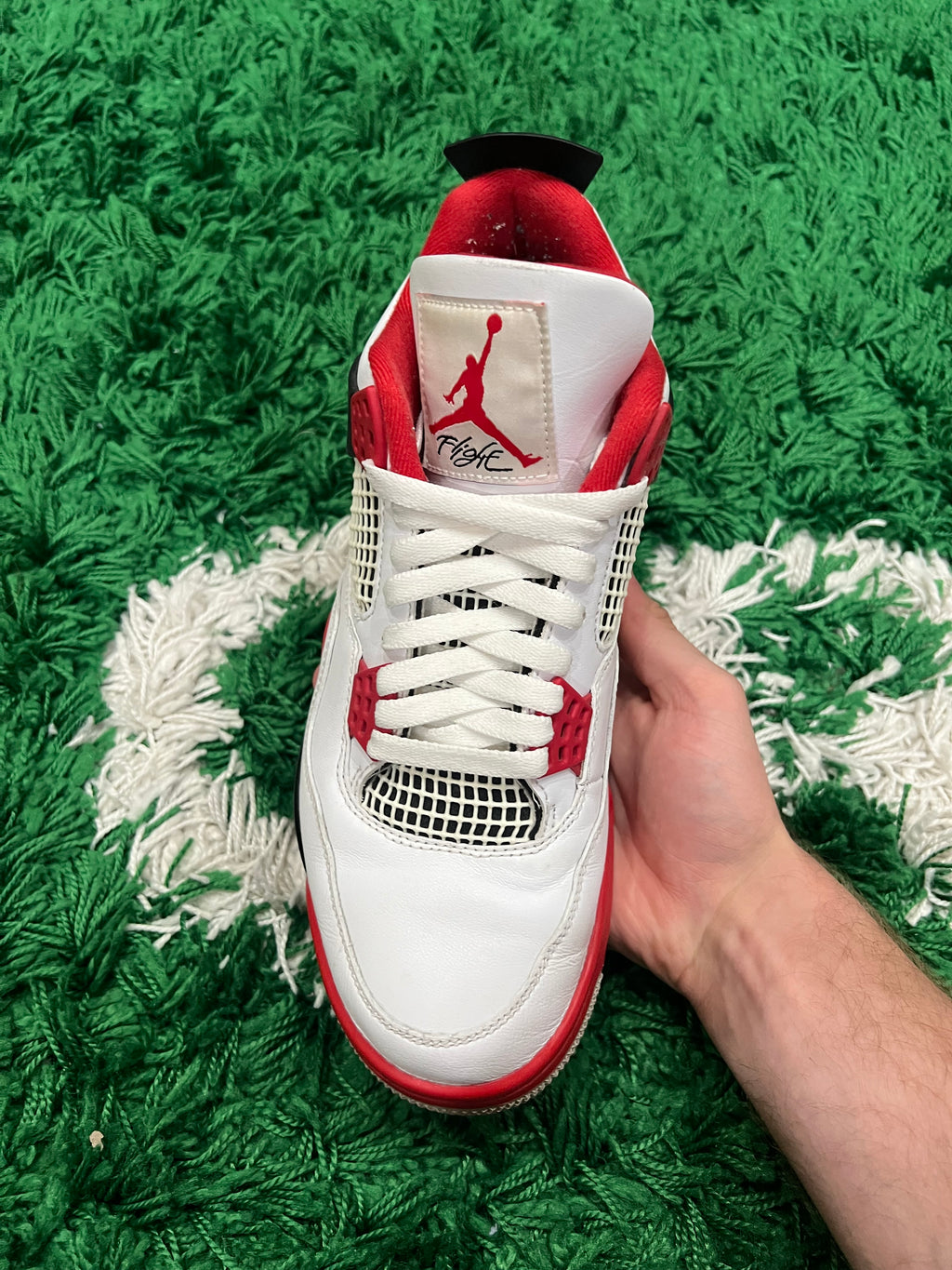 Jordan 4 Fire Red (2020) (Preowned 9.5M)