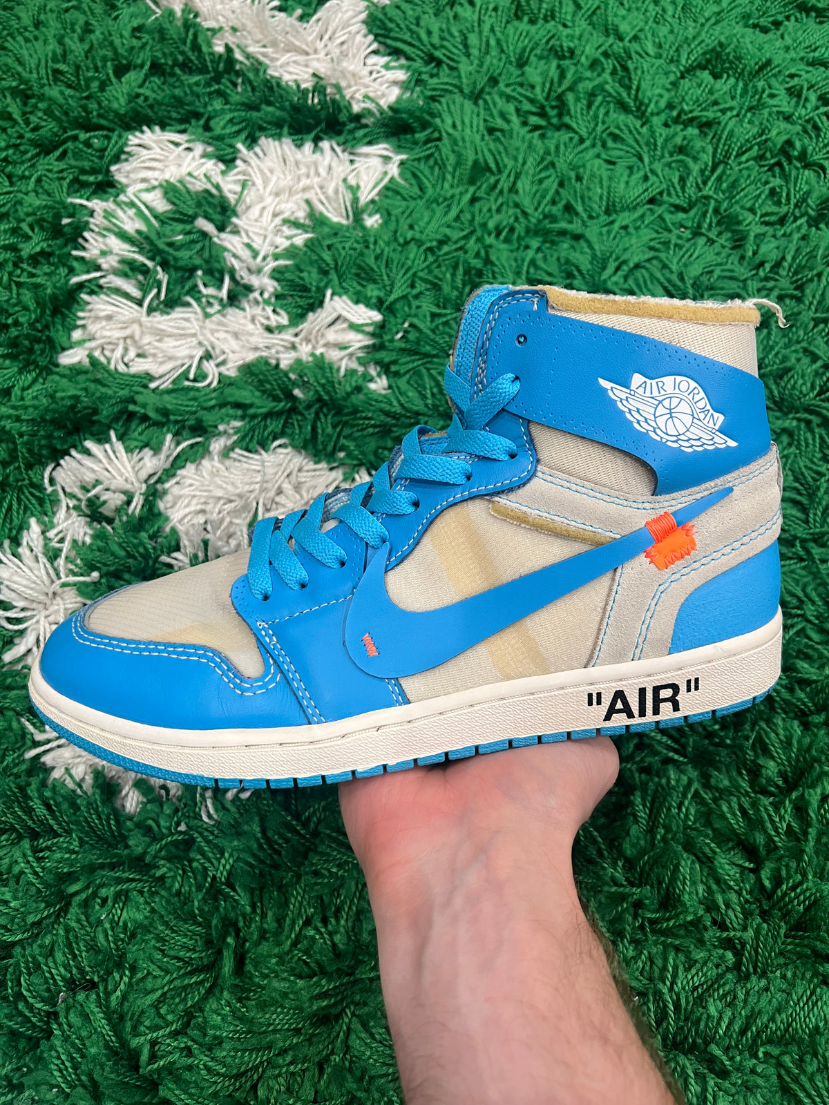 Jordan 1 High Off-White University Blue (Preowned 9.5M)