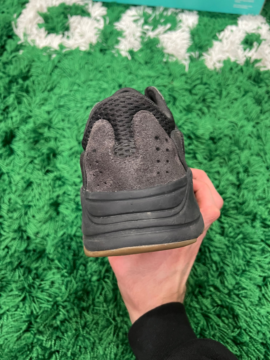 Adidas Yeezy 700 Utility Black (Preowned 9M)