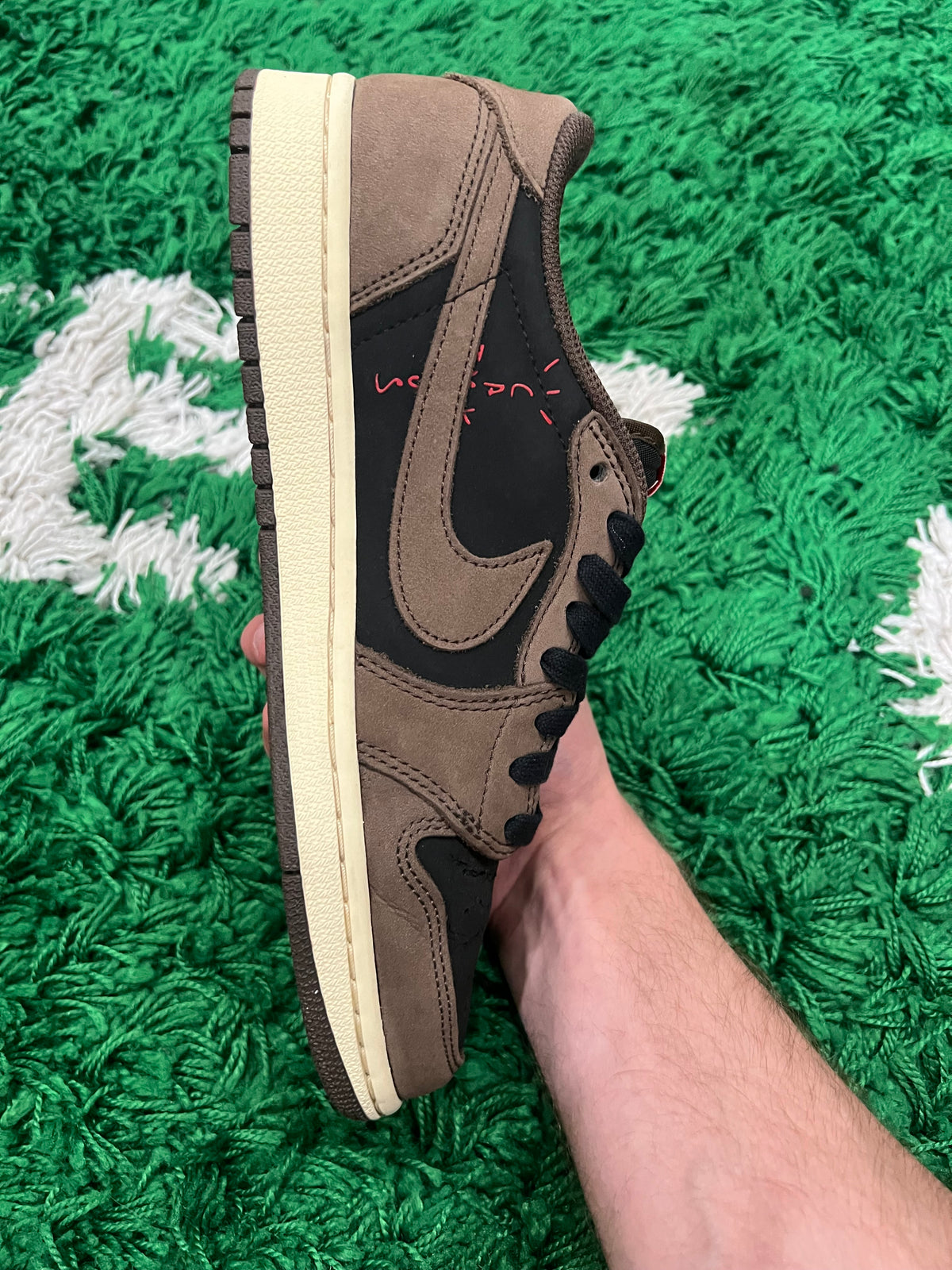 Jordan 1 Low Travis Scott Mocha (Pre-Owned Size 8M)