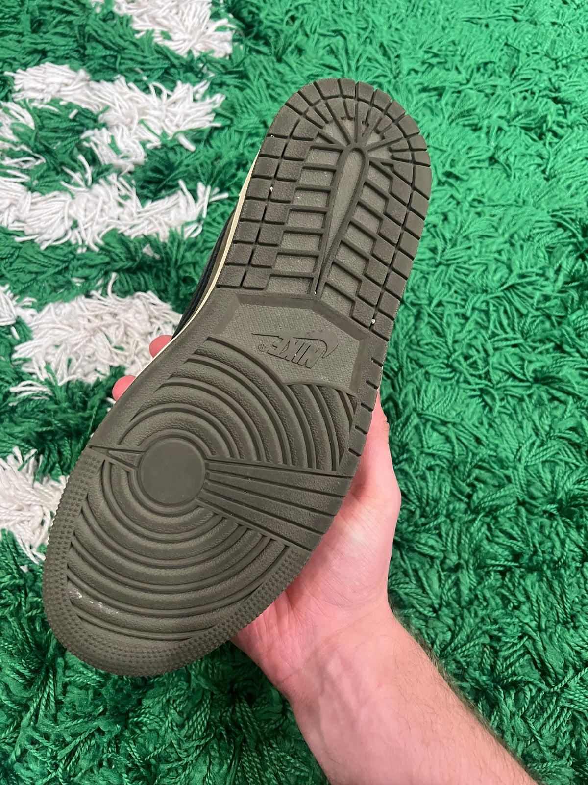 Jordan 1 Low Travis Scott Medium Olive (Preowned 8.5M)