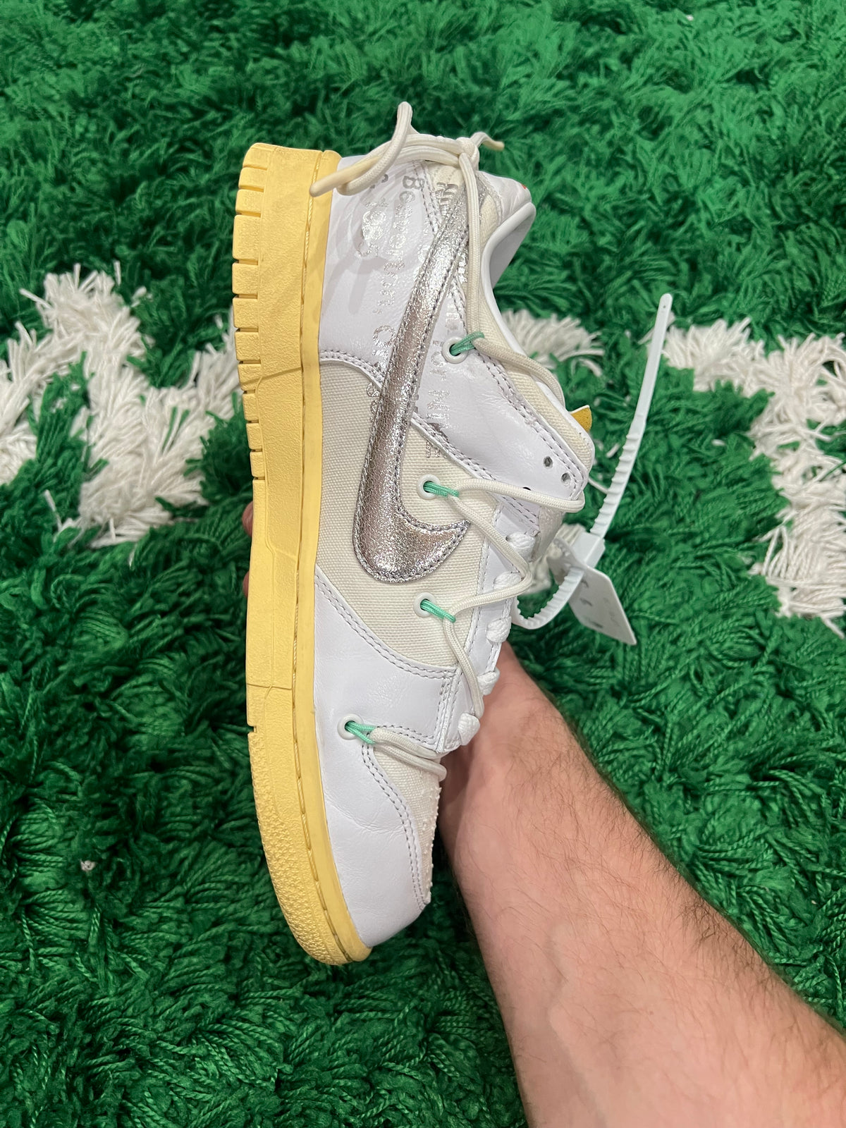 Nike Dunk Low Off-White Lot 1 (Preowned 8M)
