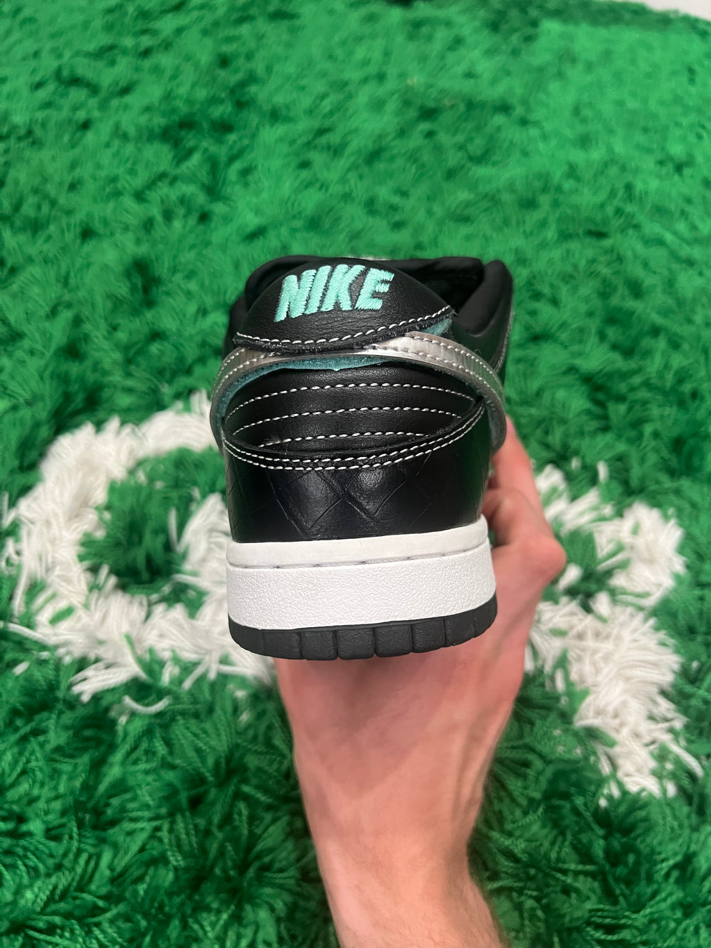 Nike SB Dunk Low Diamond Supply Co. Black Diamond (Pre-Owned 8.5M)