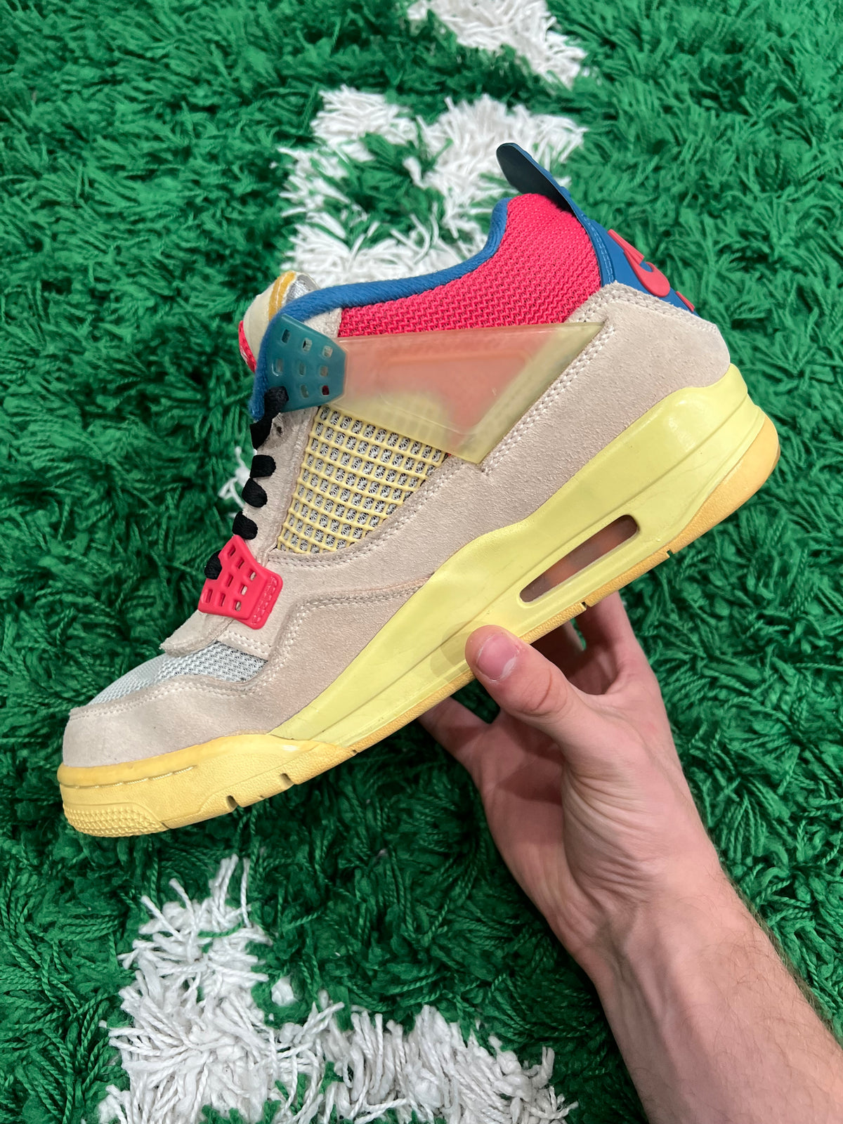 Jordan 4 Union Guava Ice (Preowned 9.5M)