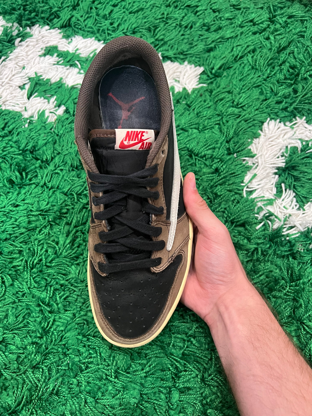 Jordan 1 Low Travis Scott Mocha (Pre-Owned Size 9.5M)