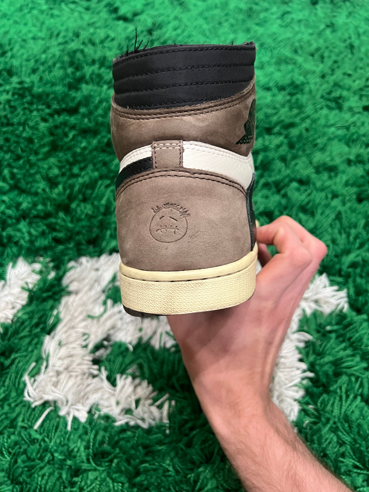 Jordan 1 High Travis Scott Mocha (Pre-Owned Size 9.5M)