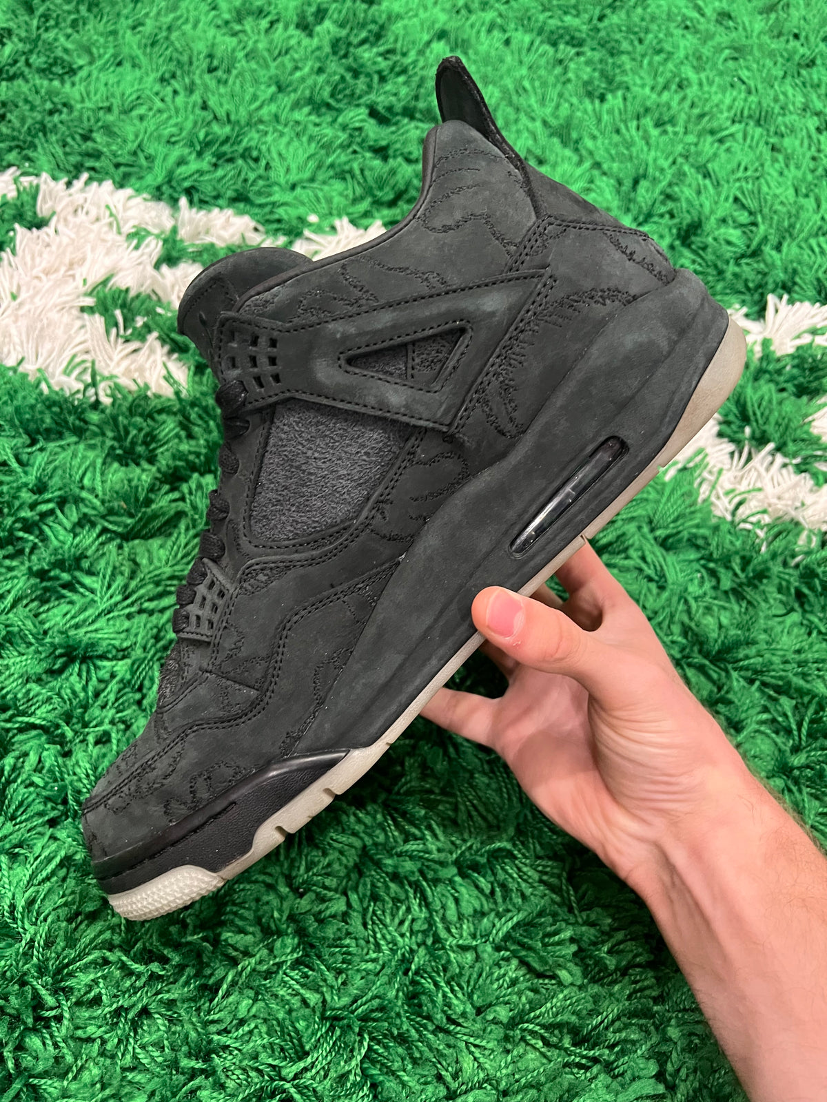 Jordan 4 Kaws Black (Preowned 12M)