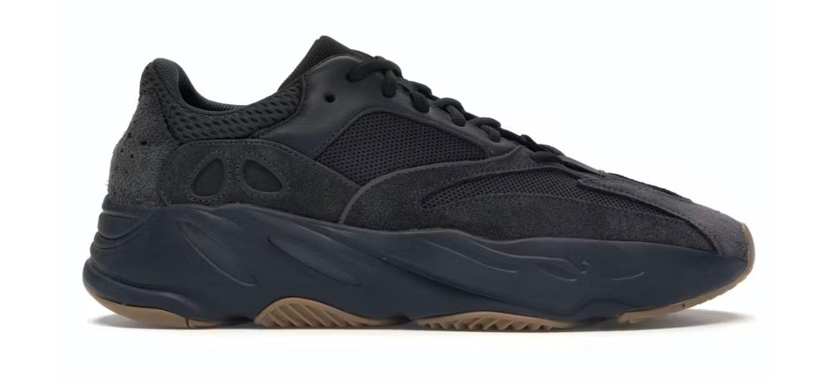 Adidas Yeezy 700 Utility Black (Preowned 9M)