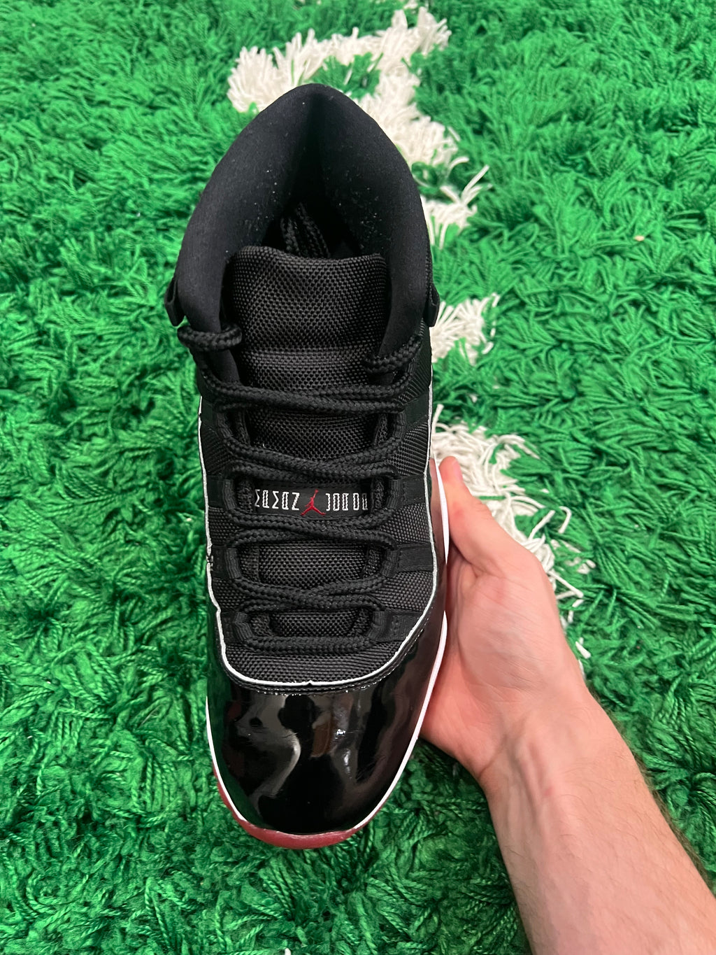 Jordan 11 Playoffs Bred (2019) (Preowned 9.5M)