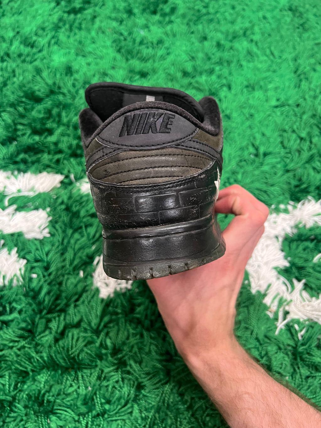 Nike SB Dunk Low Familia First Avenue (Preowned 11.5M)