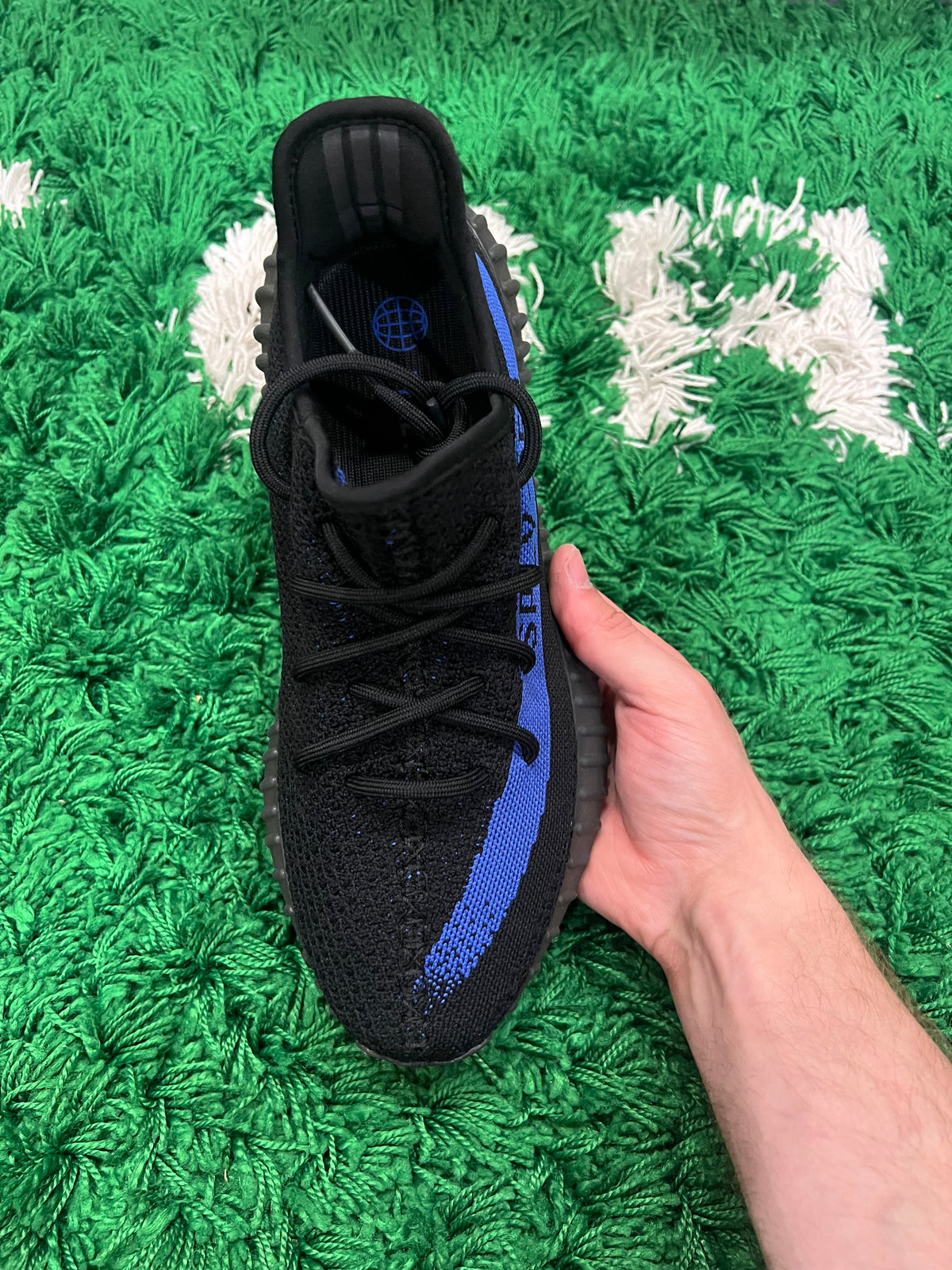 adidas Yeezy 350 V2 Dazzling Blue (Pre-Owned 10.5M)