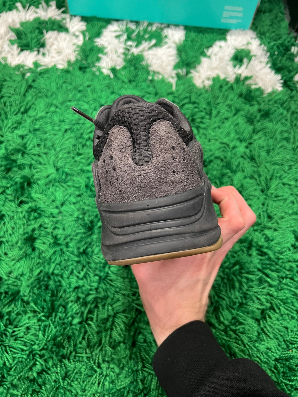 Adidas Yeezy 700 Utility Black (Preowned 9M)