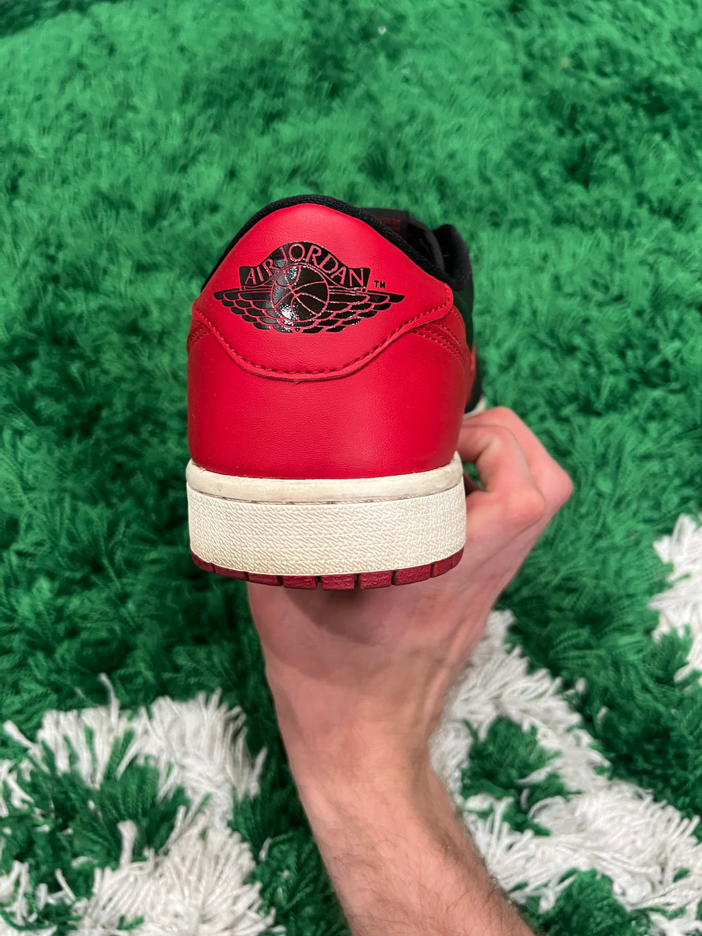 Jordan 1 Low Bred (2015) (Pre-Owned 11.5M)