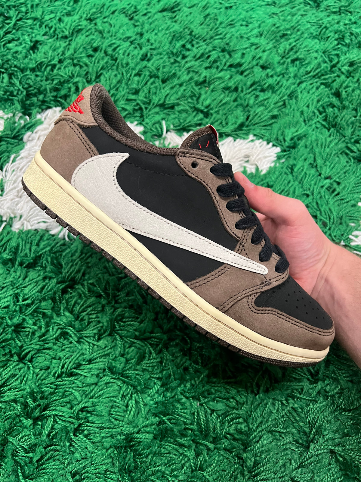 Jordan 1 Low Travis Scott Mocha (Pre-Owned Size 8M)