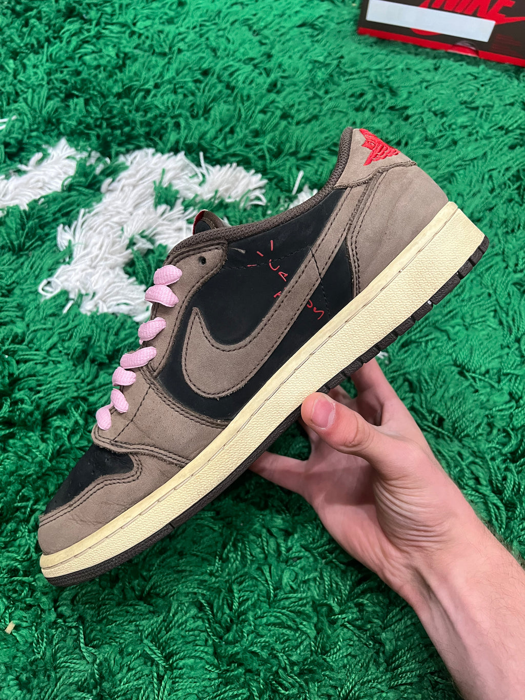 Jordan 1 Low Travis Scott Mocha (Pre-Owned Size 10M)