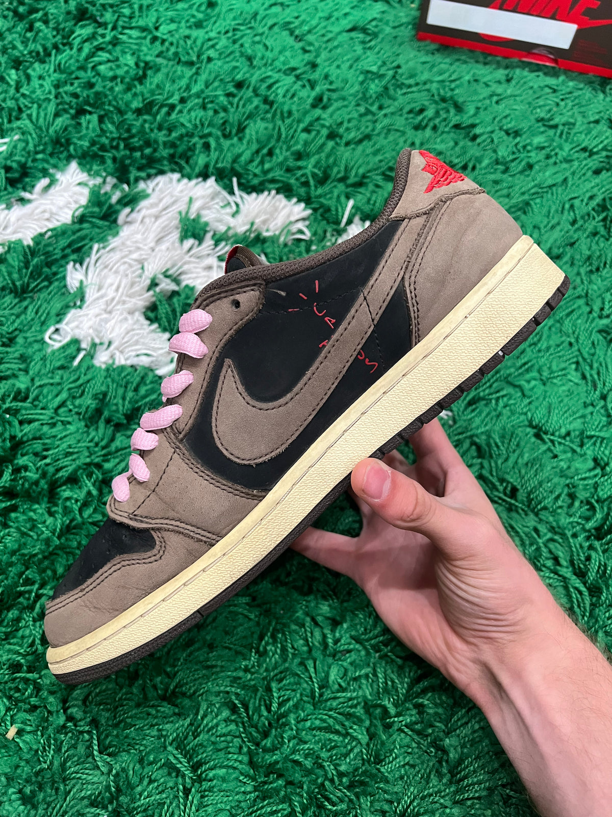 Jordan 1 Low Travis Scott Mocha (Pre-Owned Size 10M)