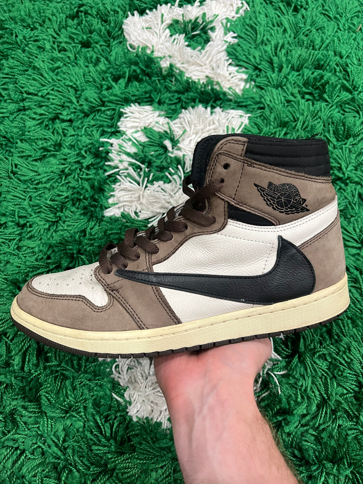 Jordan 1 High Travis Scott Mocha (Preowned 11M)