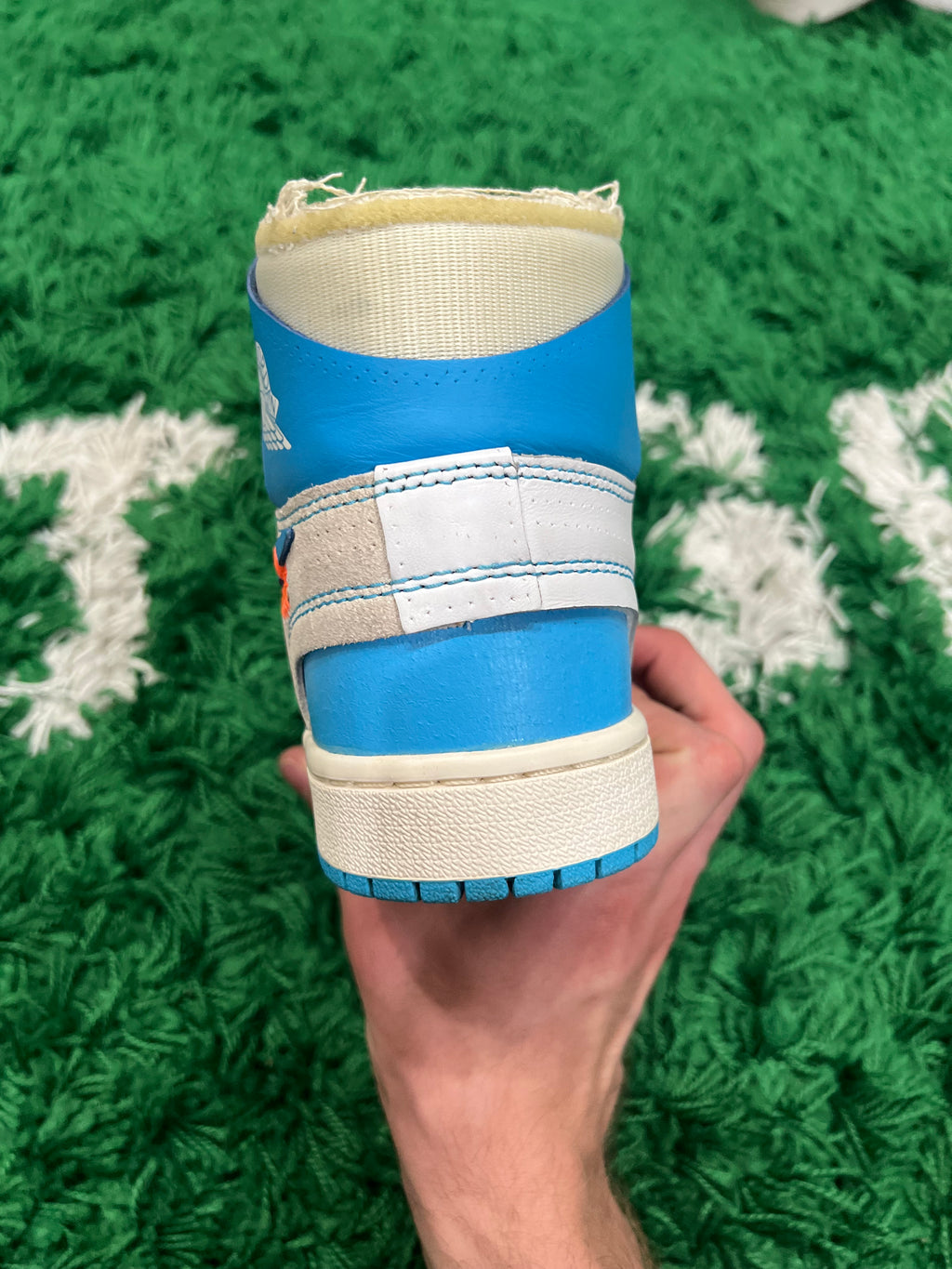 Jordan 1 High Off-White University Blue (Preowned 6M)