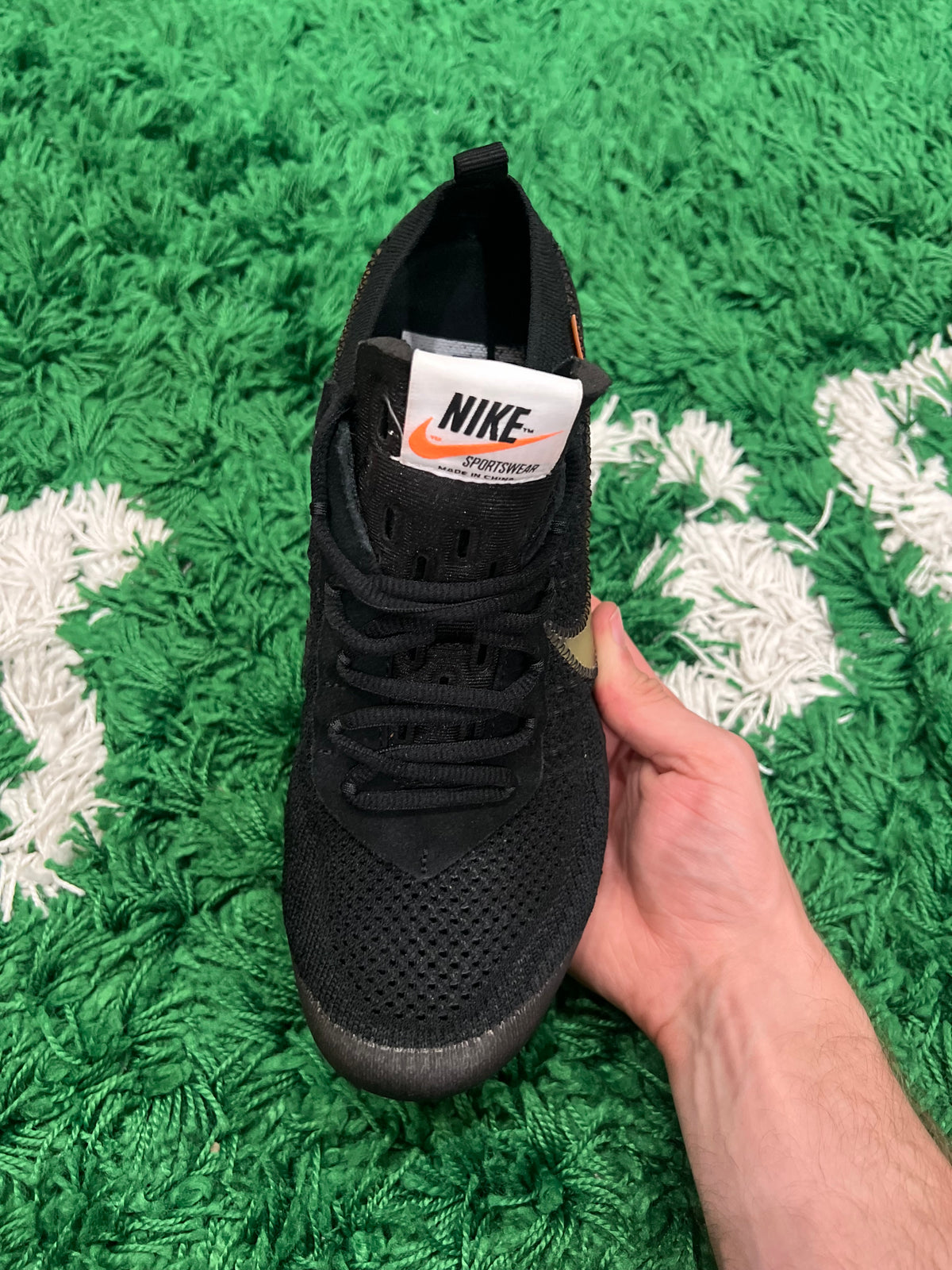 Nike Air VaporMax Off-White Black (2018) (Preowned 9.5M)