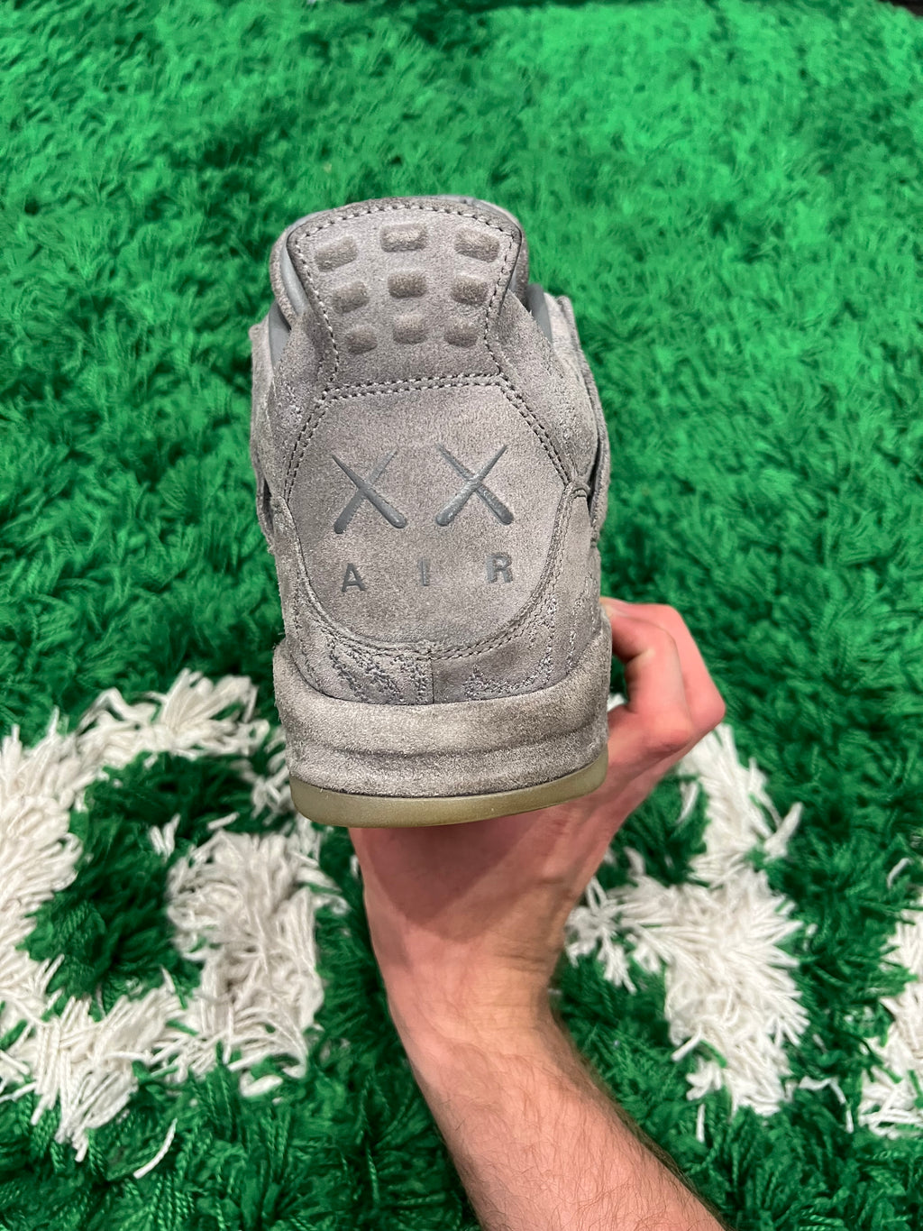 Jordan 4 Kaws (Pre-Owned 11.5M)