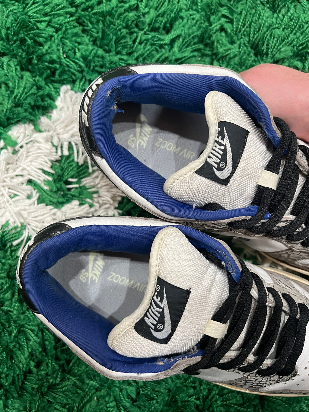Nike SB Dunk Low Supreme White Cement (2002) (Preowned 9.5M)
