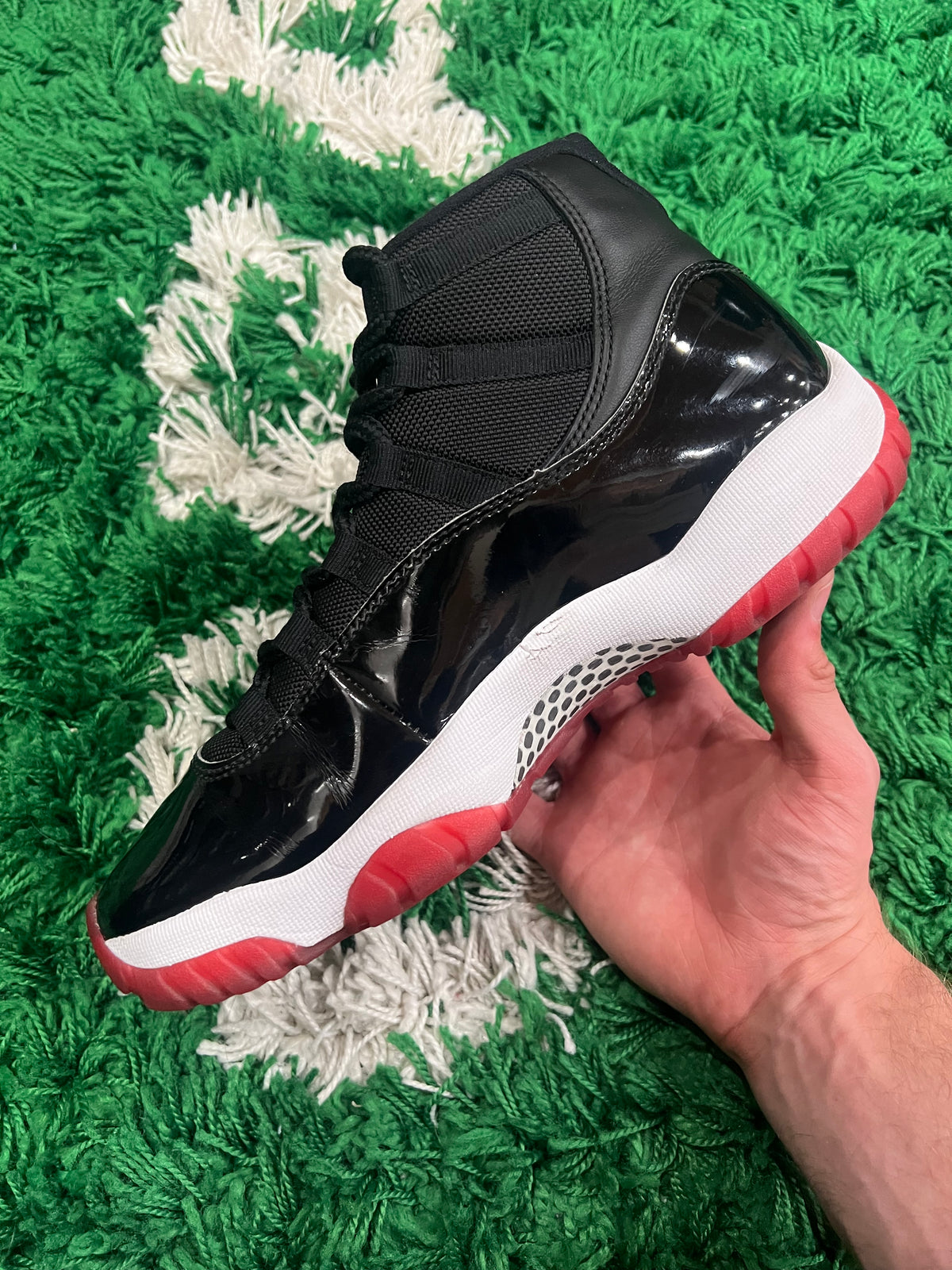 Jordan 11 Playoffs Bred (2019) (Preowned 9M)