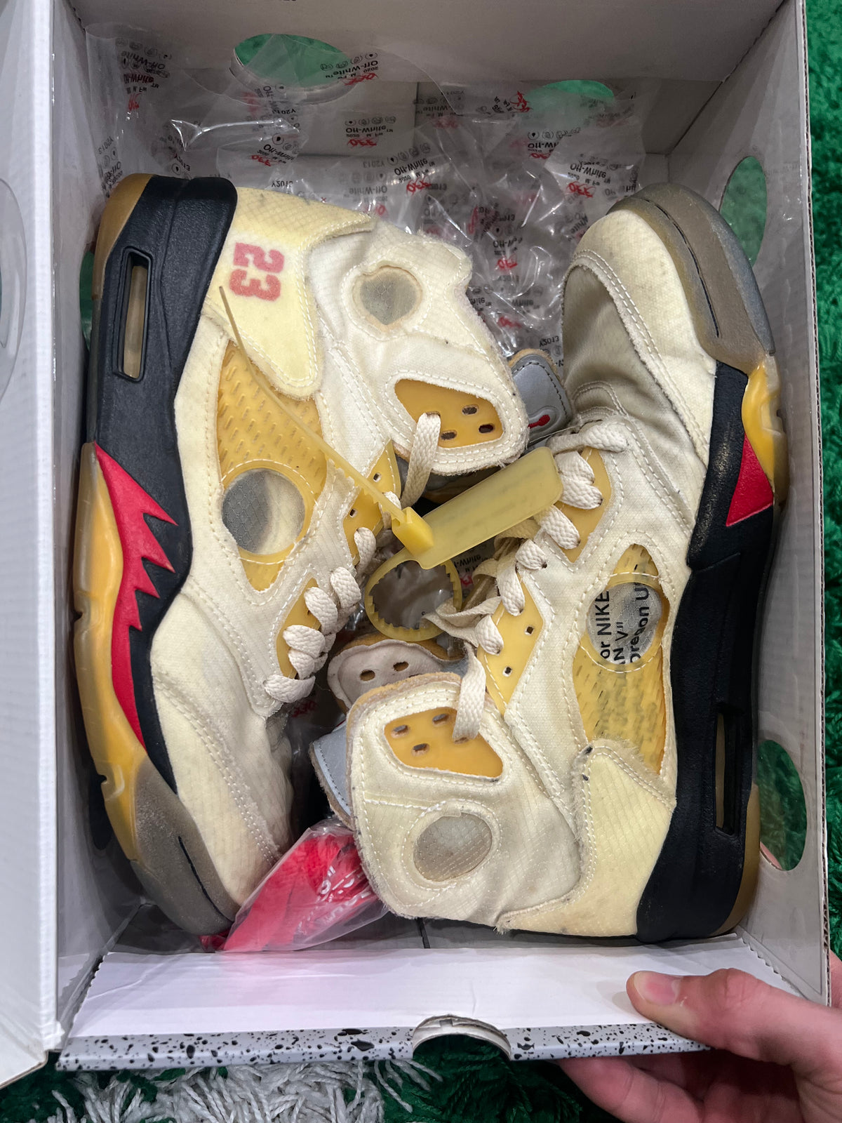 Jordan 5 Off-White Sail (Preowned 8M)